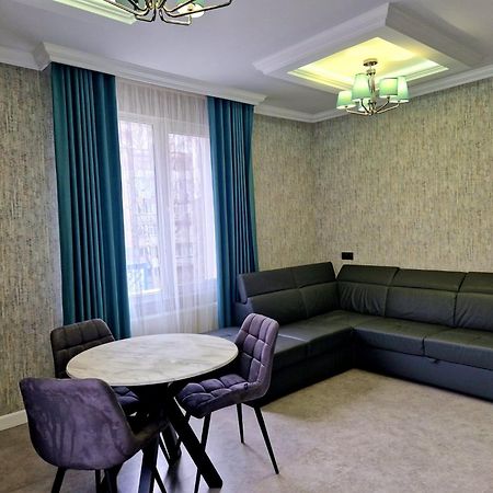 White House Aparthotel Balti Bilik gambar
