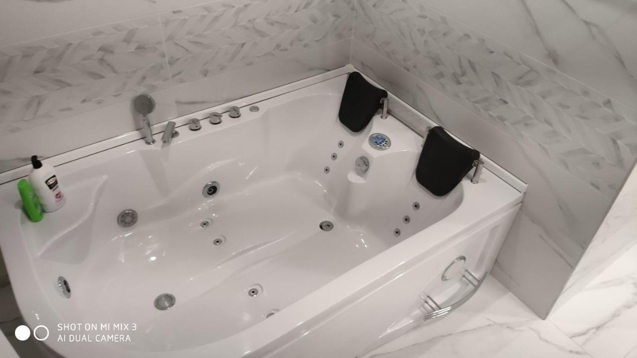 White House Aparthotel Balti Luaran gambar